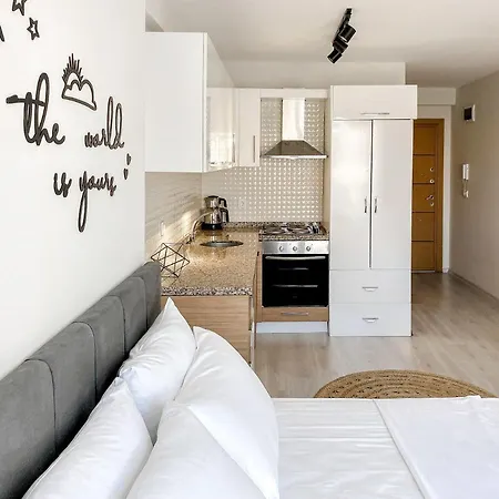 Studio With View In Atasehir Istanbul
