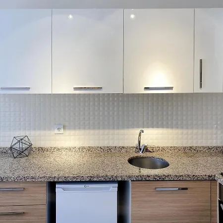 Studio With View In Atasehir Apartment Istanbul