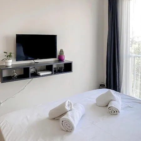 Apartment Studio With View In Atasehir *